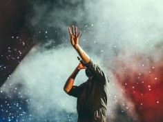 Austin Neill, Unsplash